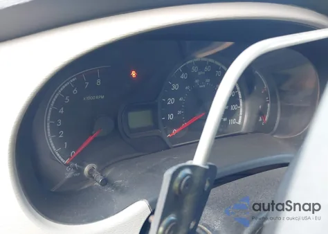 2013 Toyota Sienna Le 7 Passenger z USA, uszkodzony, nr VIN 5TDJK3DC2DS066833